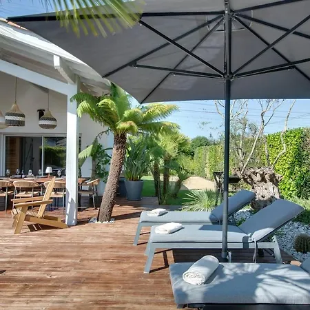 Villa Maison Avec Piscine Proche De La *